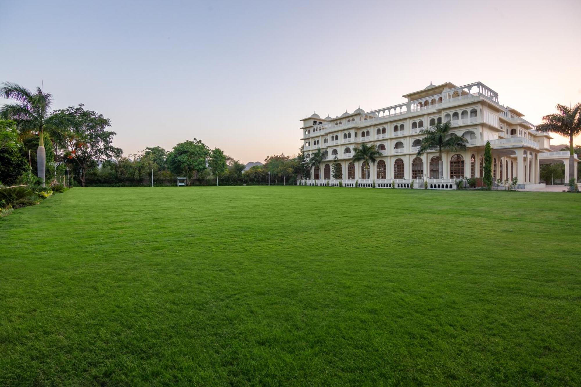 Sterling Aravalli Udaipur Eksteriør billede