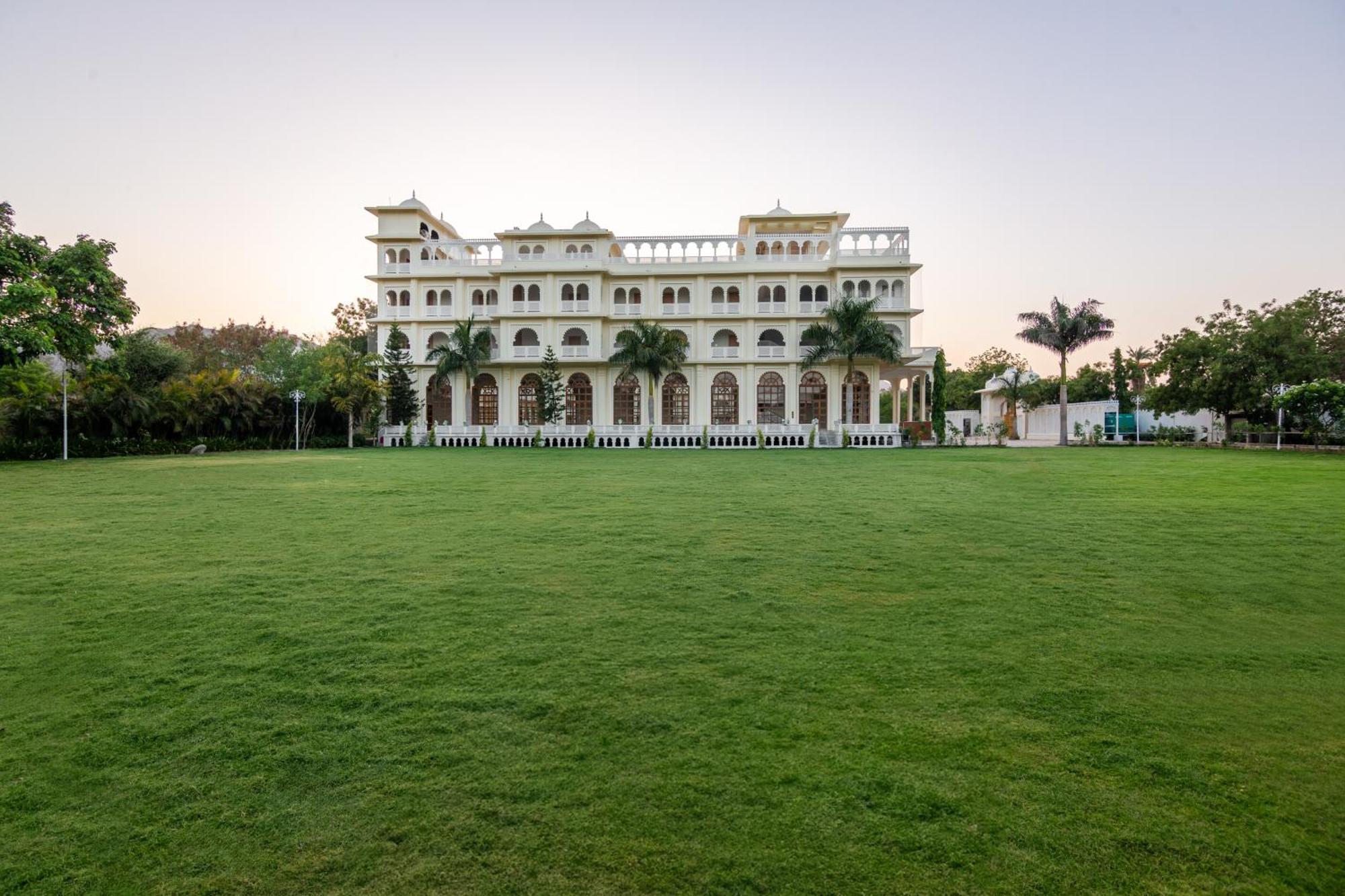 Sterling Aravalli Udaipur Eksteriør billede